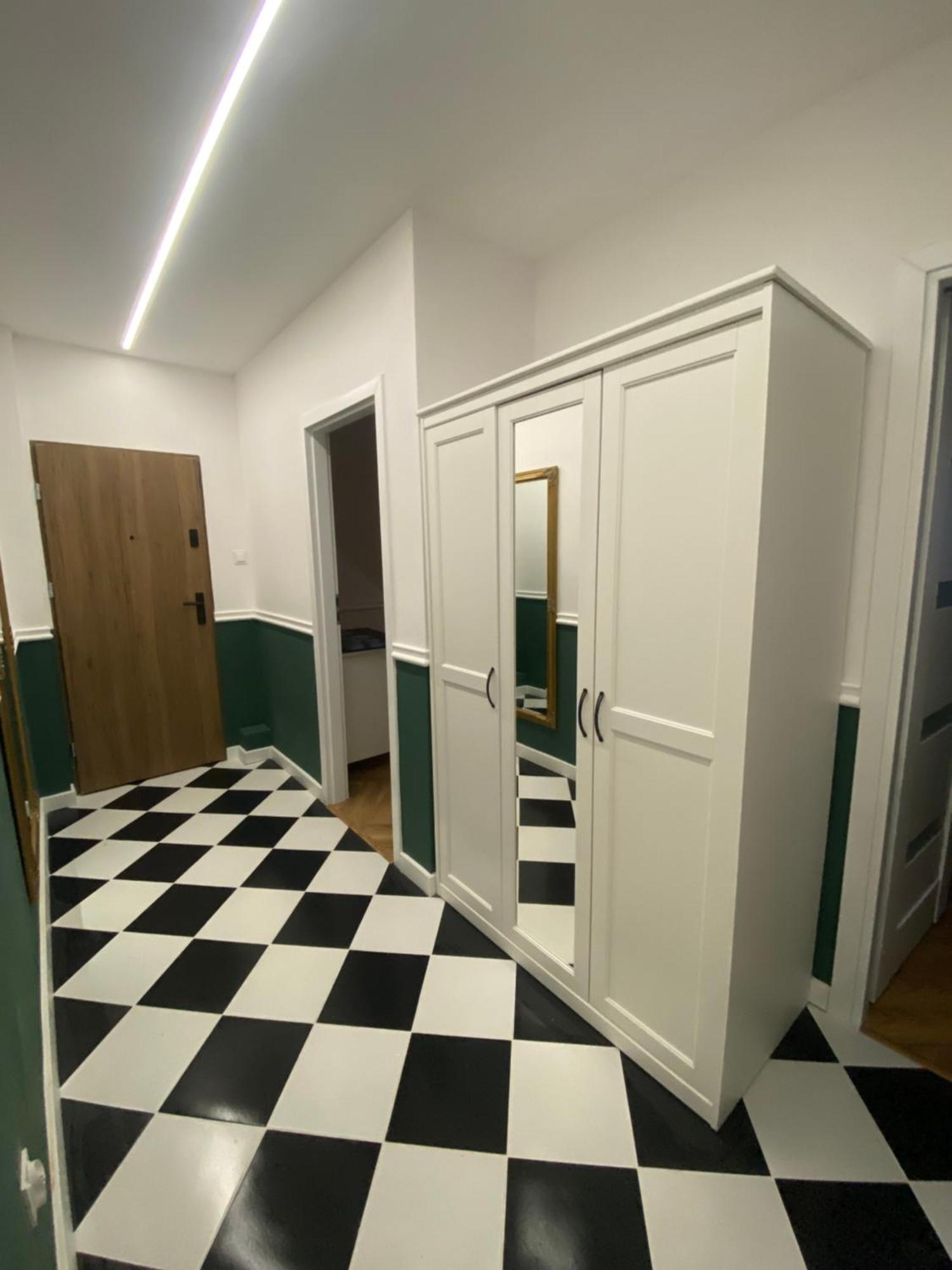 Tabago Studio 18 Opole Luaran gambar
