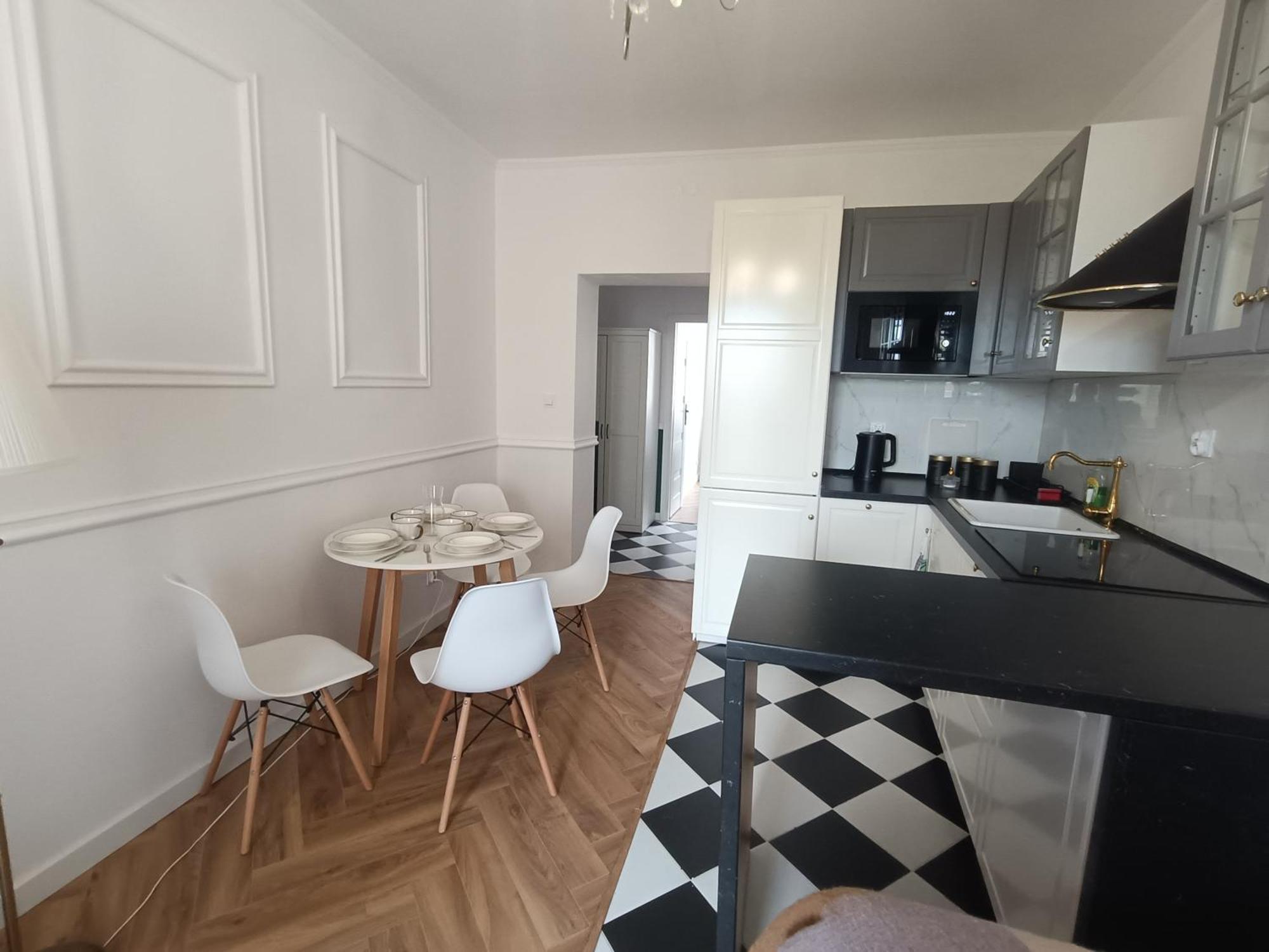 Tabago Studio 18 Opole Luaran gambar